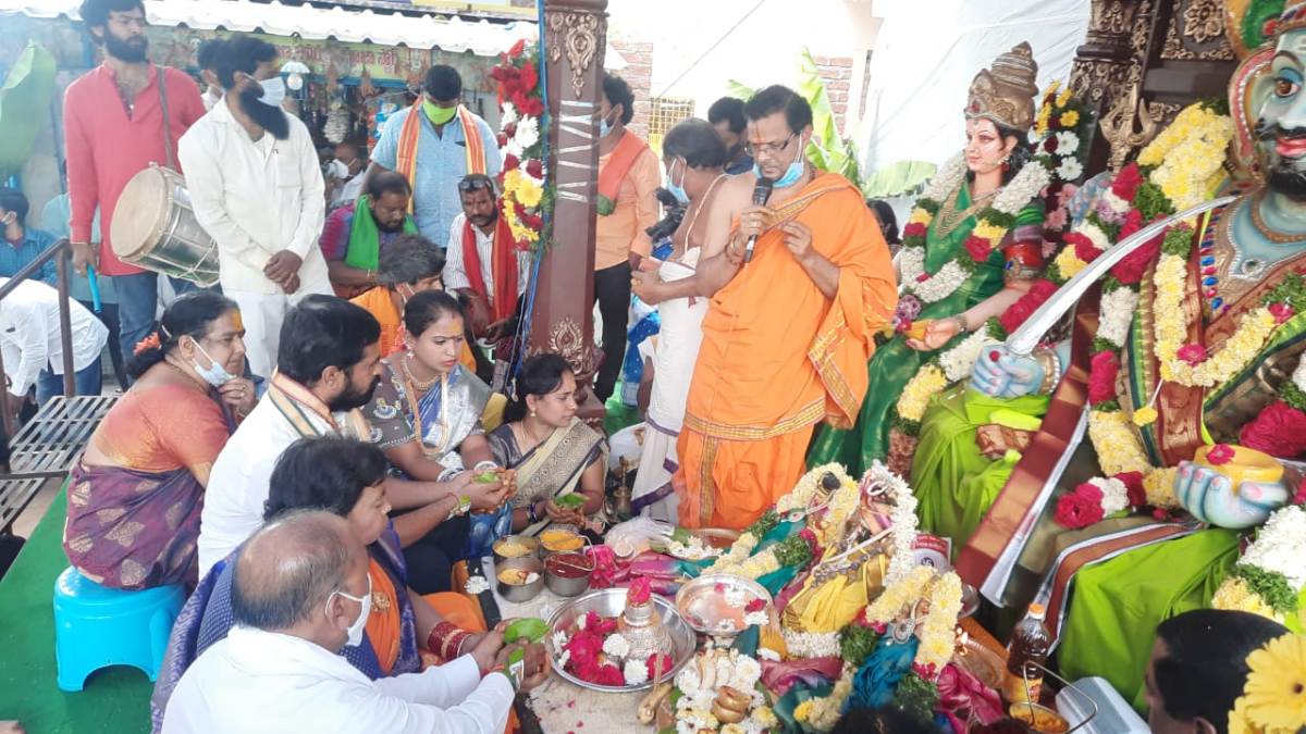 Kalyanamahotsavam : కన్నుల పండువగా మల్లన్న స్వామి కల్యాణమహోత్సవం