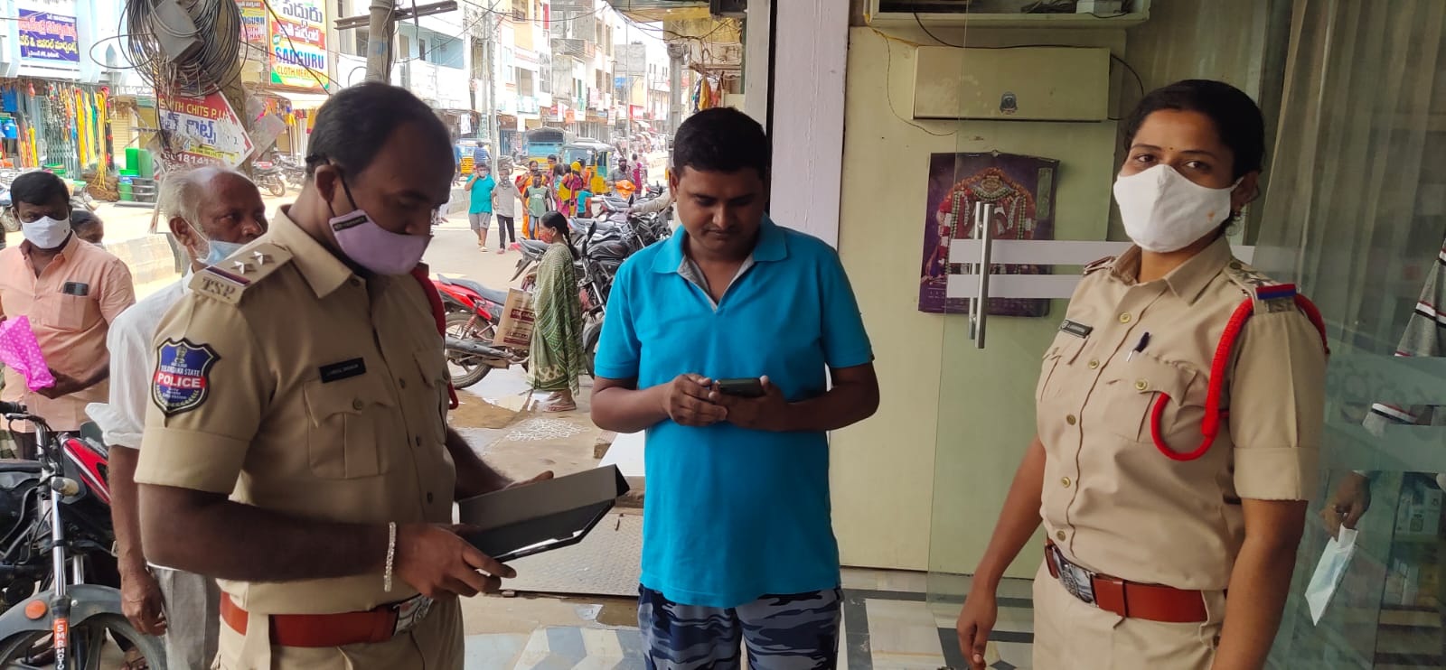 Musk Must : ప్రతి ఒక్కరూ విధిగా మాస్క్‌ ధరించాలి…