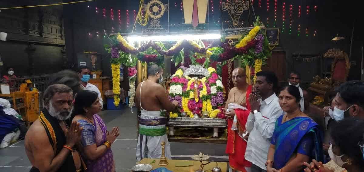 కొత్త సంవత్సరానికి యాదాద్రి ముస్తాబు