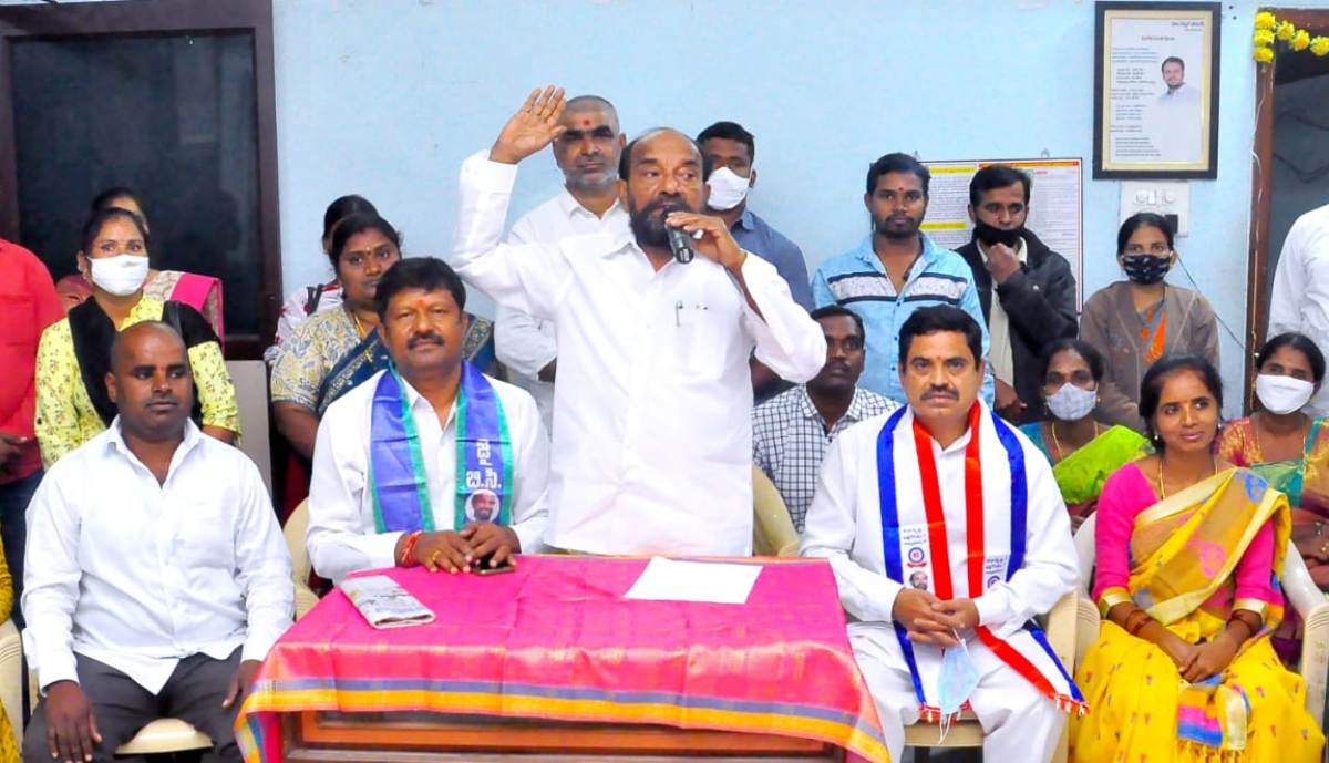 Modi government | తిరోగమన దిశలో పయనిస్తున్న మోడీ ప్రభుత్వం : ఆర్‌ కృష్ణయ్య