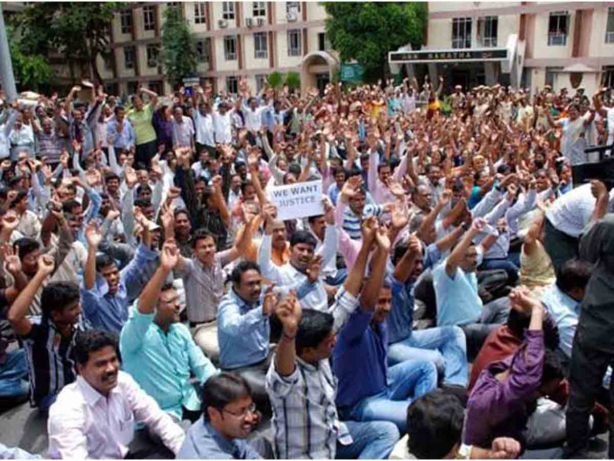 ఏపీలో ఫిబ్రవరి 7 నుంచి ఉద్యోగుల సమ్మె ..