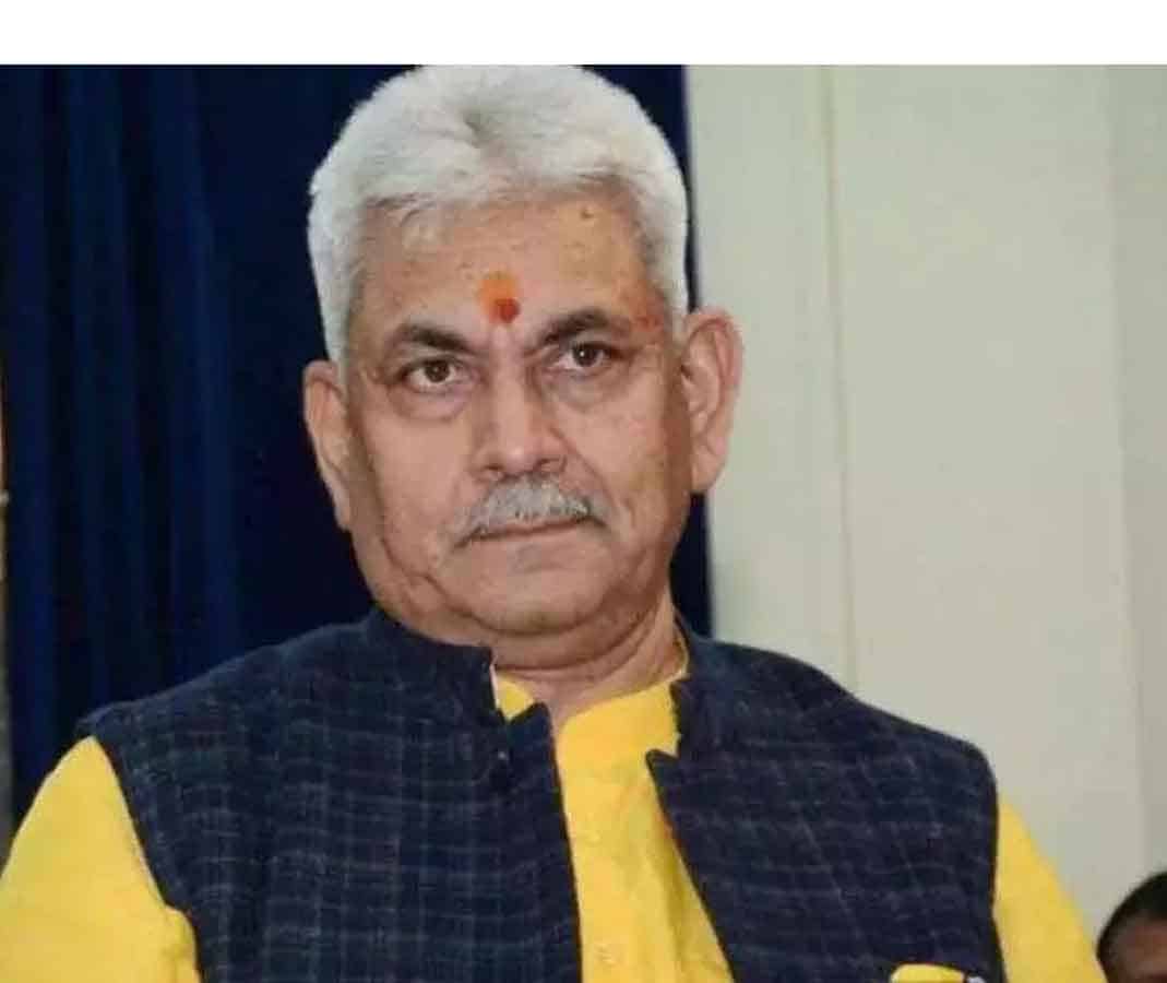 శ్రీవారిని దర్శించుకున్న  జమ్ము,కశ్మీర్‌ లెఫ్టినెంట్‌ గవర్నర్‌