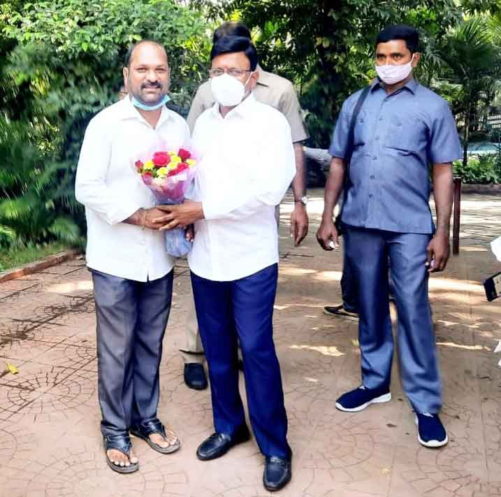 ఎమ్మెల్సీ తాతా మధుకు అభినందనలు