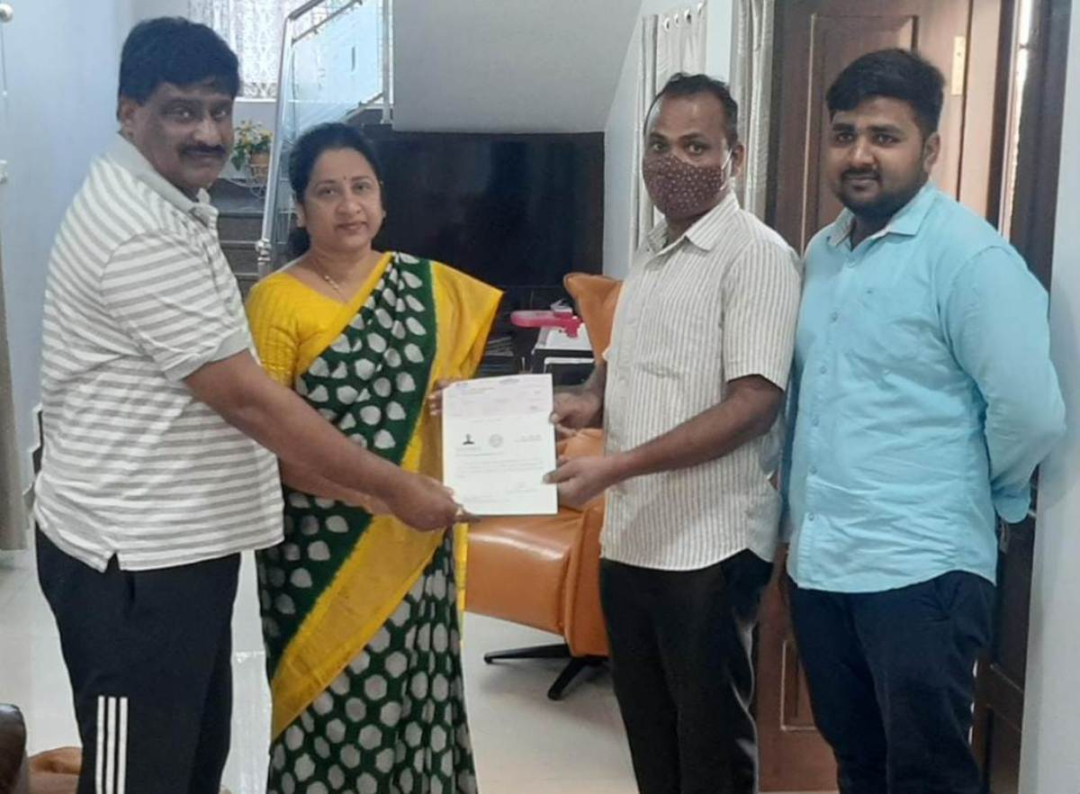 Cm relief fund | పేదలకు అండగా సీఎంఆర్‌ఎఫ్‌ : డిప్యూటీ మేయర్‌ మోతె శ్రీలత శోభన్‌రెడ్డి