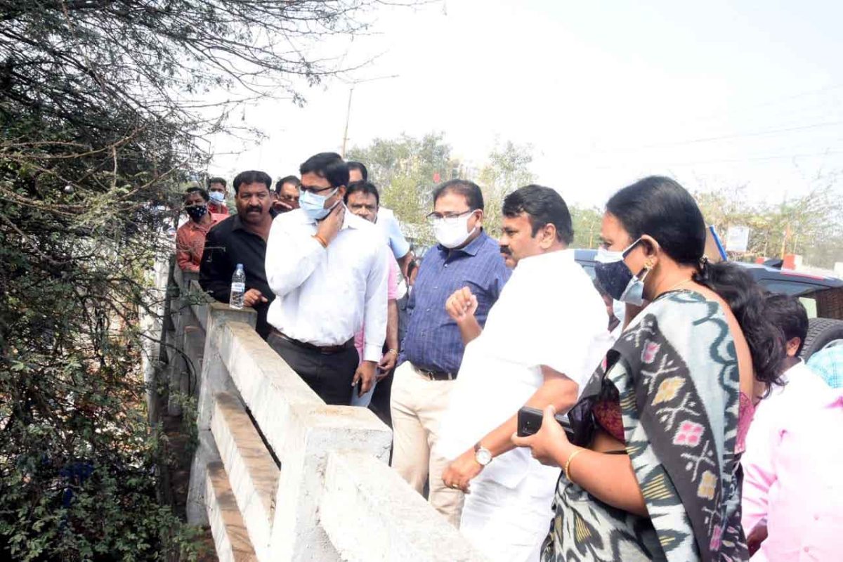 Government lands | పేదల కోసం ప్రభుత్వ స్థలాలను వినియోగించండి : మంత్రి తలసాని