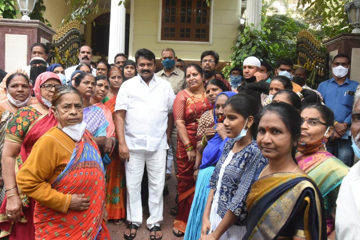 Municipal quarters | పేదల కలను సాకారం చేసిన సీఎం కేసీఆర్‌ : మంత్రి తలసాని