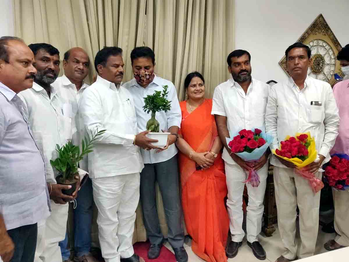 KTR : మంత్రి కేటీఆర్‌కు శుభాకాంక్షలు..
