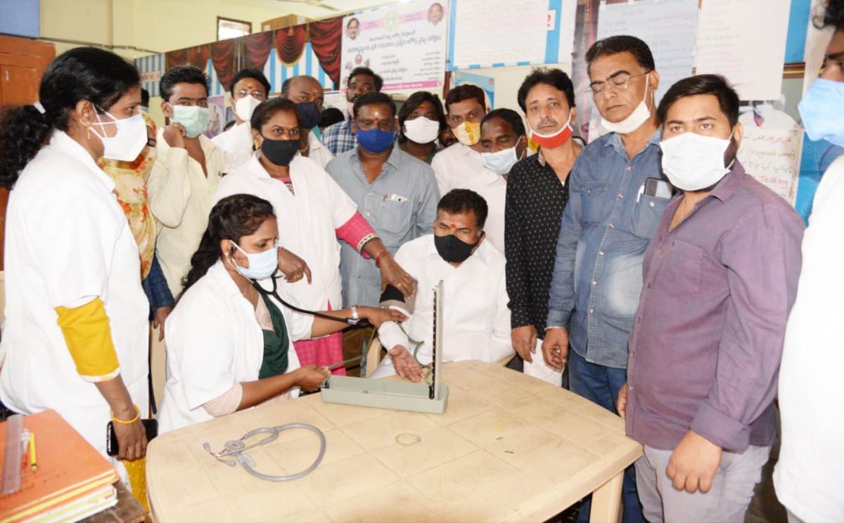 Fever survey | కరోనా కట్టడికే జ్వరసర్వే.. అప్రమత్తంగా ఉండాలి : ఎమ్మెల్యే ముఠా గోపాల్‌