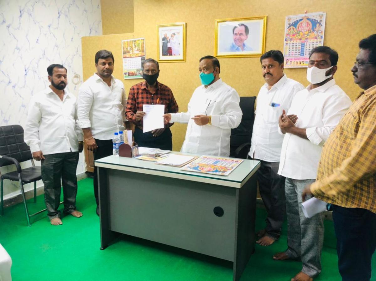 Cm relief fund | పేదల ఆరోగ్య భద్రతకు భరోసా : ఎమ్మెల్యే సాయన్న