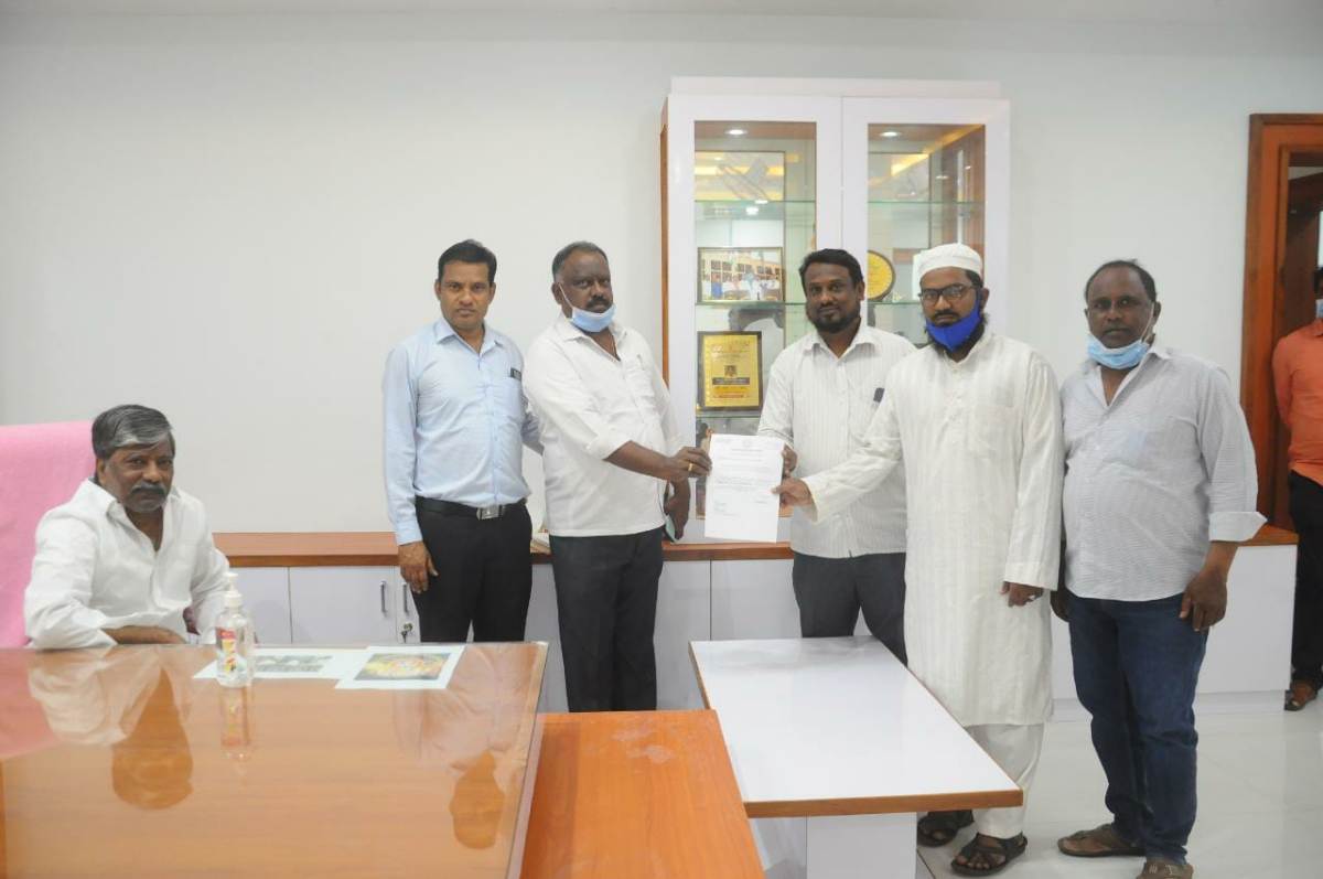 Cmrf | సీఎం రిలీఫ్‌ ఫండ్‌ ఎల్వోసీ అందజేత