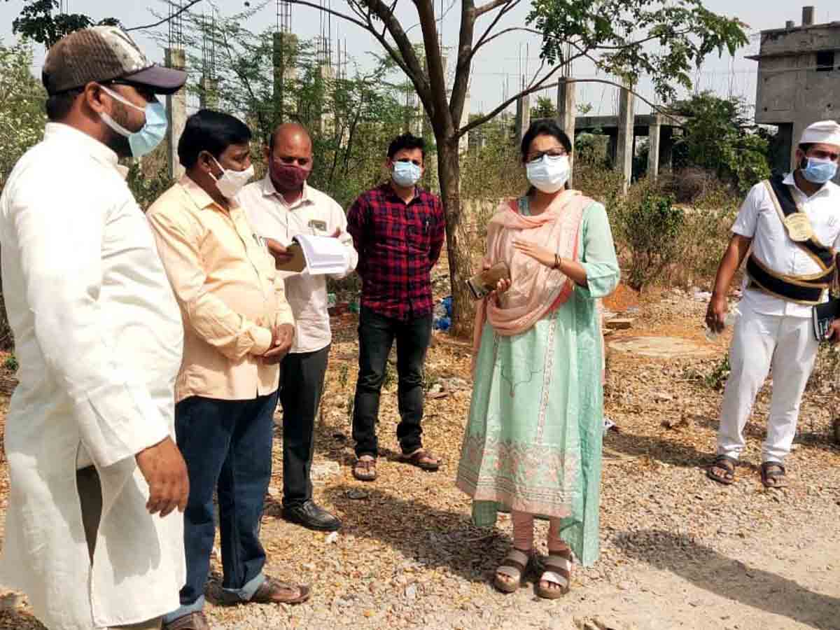 Tandur : త్వరలో రాజీవ్‌ స్వగృహ ఇండ్ల వేలం.. పరిశీలించిన కలెక్టర్‌ నిఖిల