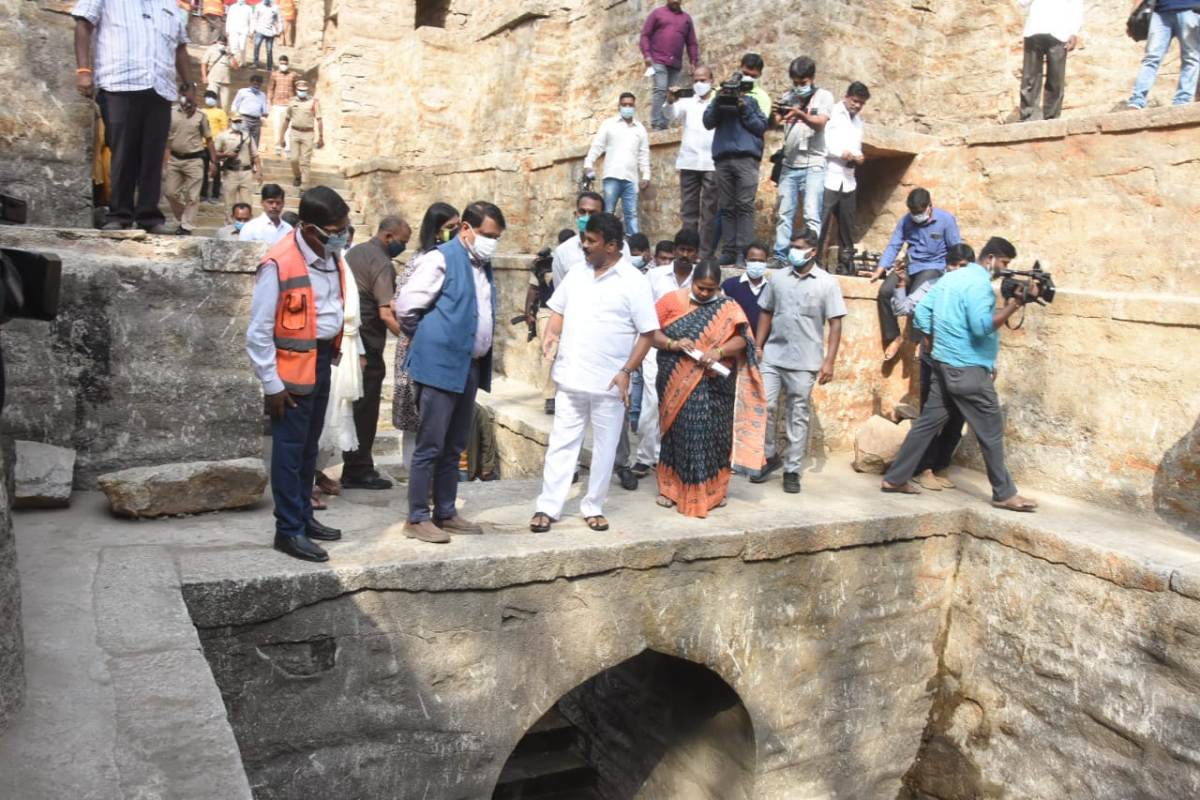 Historic monuments | చారిత్రాత్మక కట్టడాలకు పూర్వ వైభవం తెస్తాం : మంత్రి తలసాని