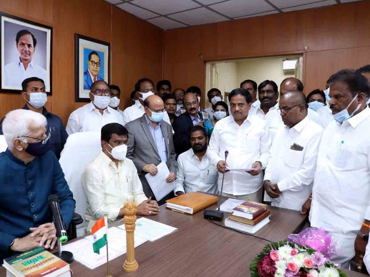 Amangal : ఎమ్మెల్సీగా కసిరెడ్డి ప్రమాణ స్వీకారం..