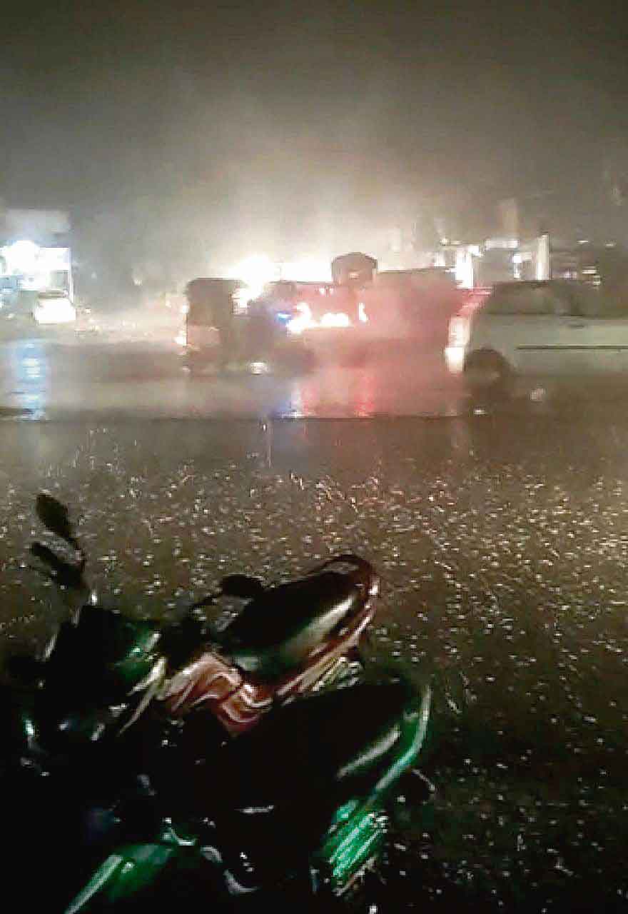 దంచికొట్టిన వాన