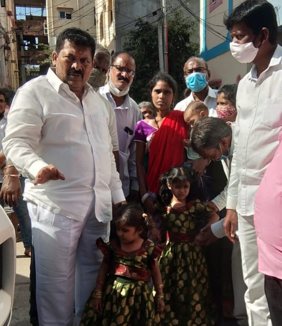 Help to blind childrens | అంధులైన చిన్నారులకు అండగా ఉంటా : ఎమ్మెల్యే ముఠా గోపాల్‌