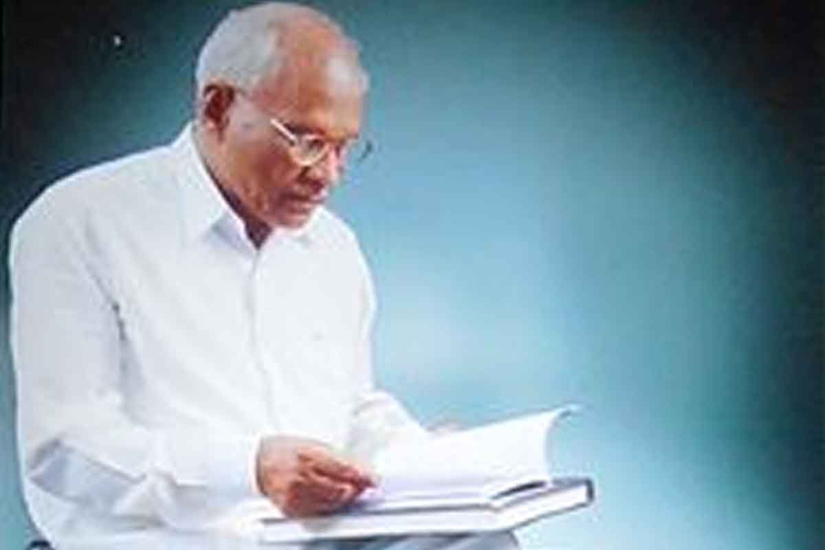 కూరెళ్ల విఠలాచార్య గొప్ప మనిషి