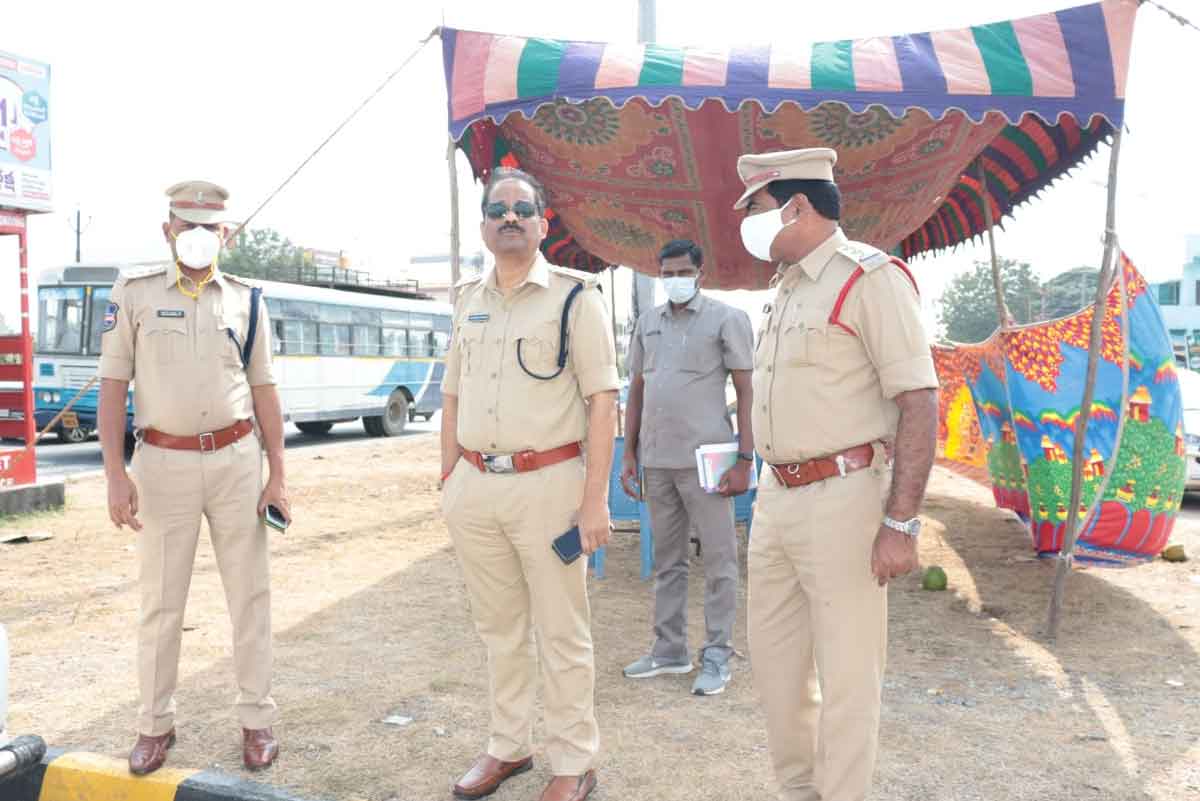 ఊరికి పోతున్నారా.. ఇల్లు జాగ్రత్త!