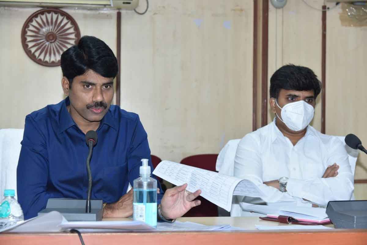 హరితహారం, దళితబంధుకు ప్రాధాన్యత ఇవ్వాలి