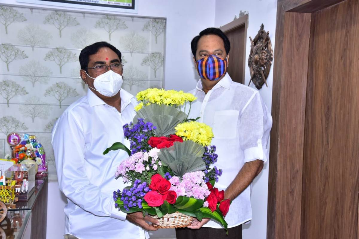 Maganti gopinath | మంత్రి ఎర్ర‌బెల్లి దయాకర్‌రావును కలిసిన ఎమ్మెల్యే మాగంటి