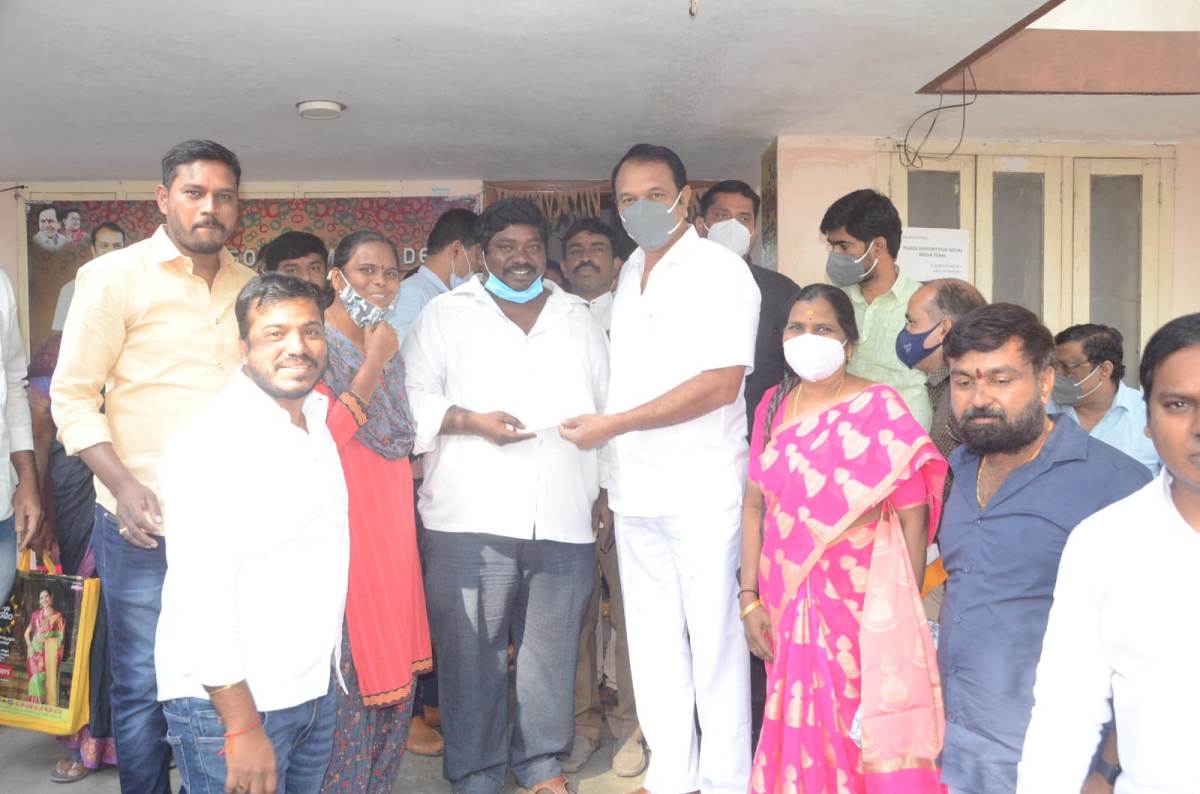 Cmrf | సీఎం రిలీఫ్‌ఫండ్‌తో ఎంతో మంది పేదలకు మేలు : ఎల్బీనగర్‌ ఎమ్మెల్యే దేవిరెడ్డి సుధీర్‌రెడ్డి