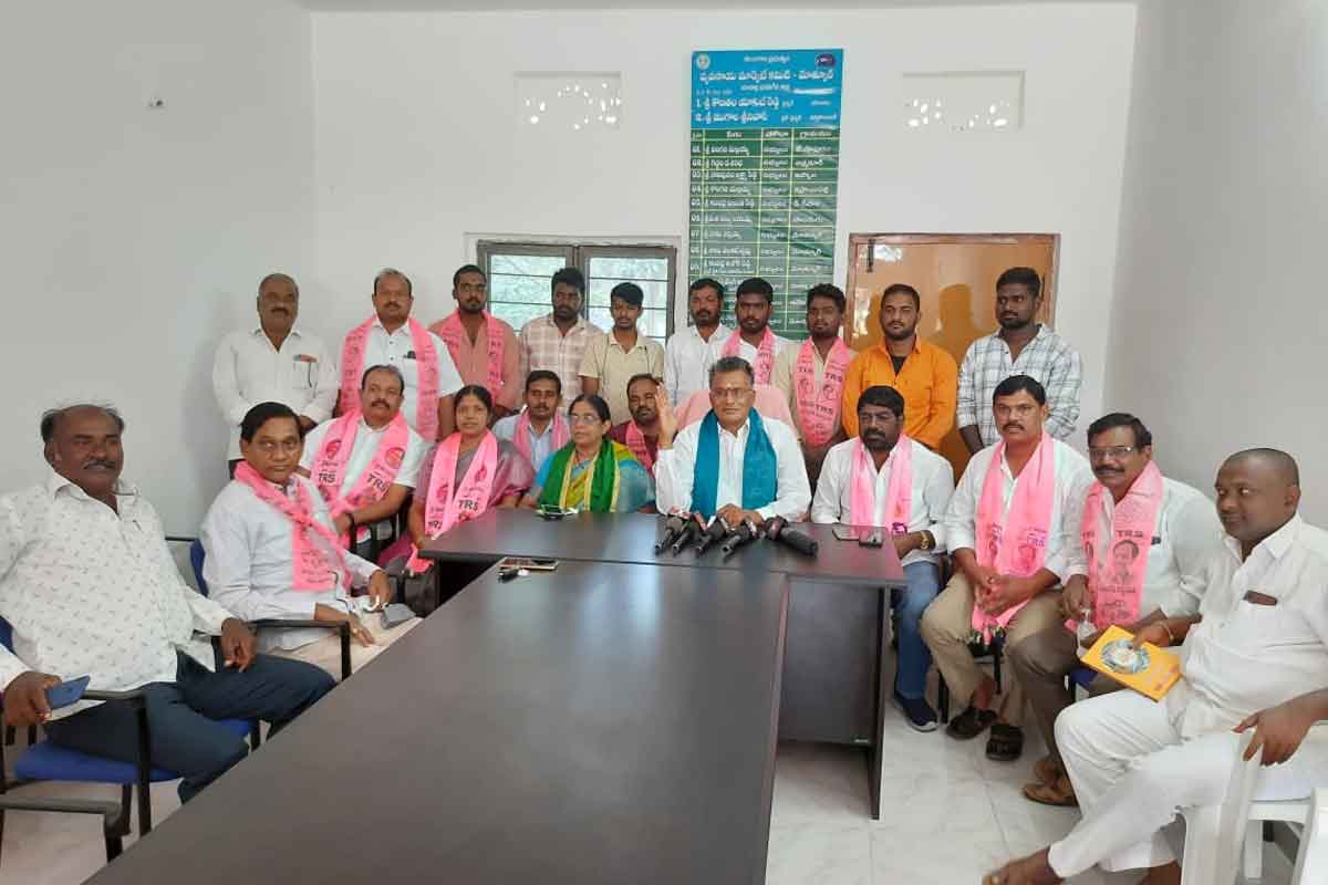 రైతు వ్యతిరేక విధానాలు అనుసరిస్తున్న కేంద్రం