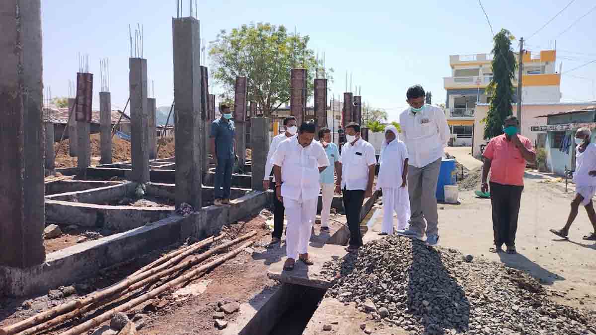 వేగంగా, నాణ్యతగానిర్మాణాలు పూర్తి చేయాలి