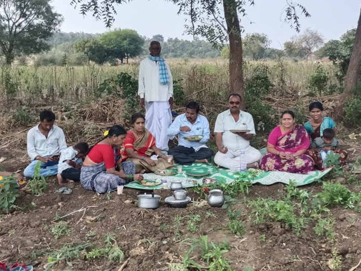 ఘనంగా ఎలమాస పండుగ