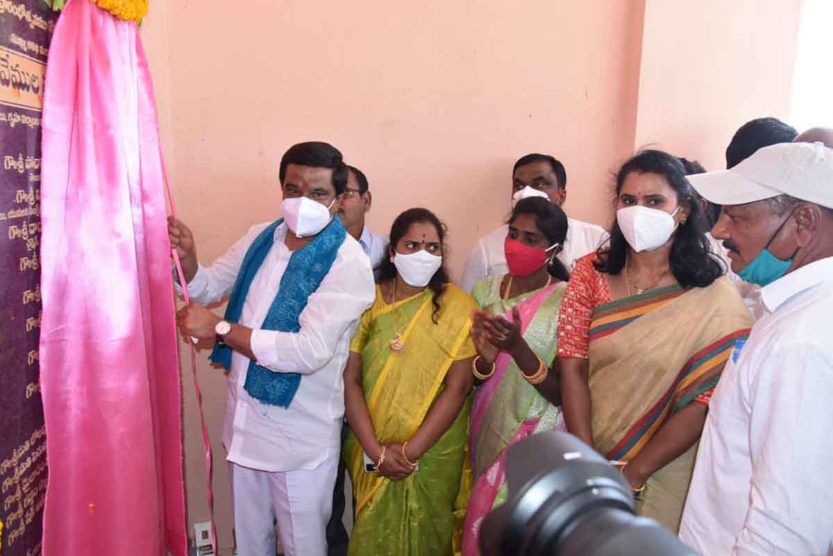 లక్షా 32 వేల ఉద్యోగాలు భర్తీచేశాం..