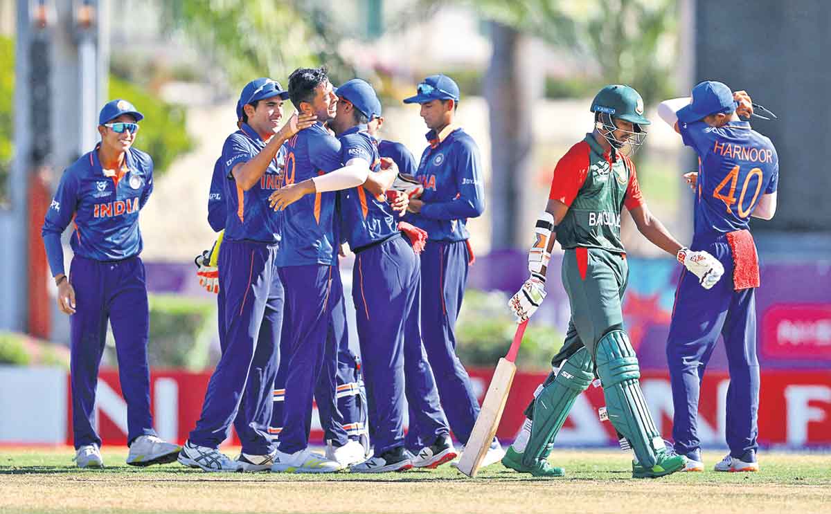 సెమీస్‌లో యువ భారత్‌