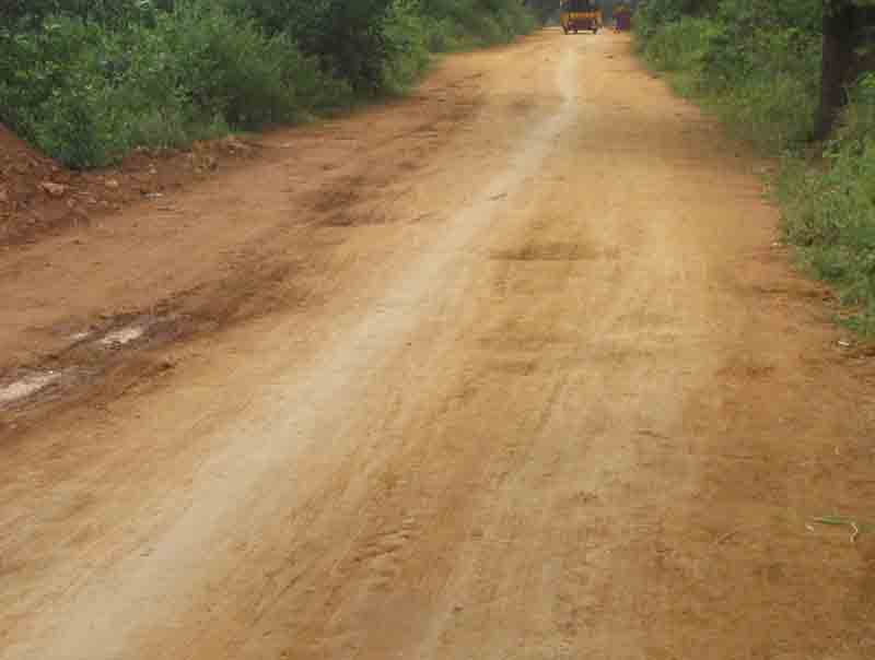 సీసీ రోడ్లకు మహర్దశ