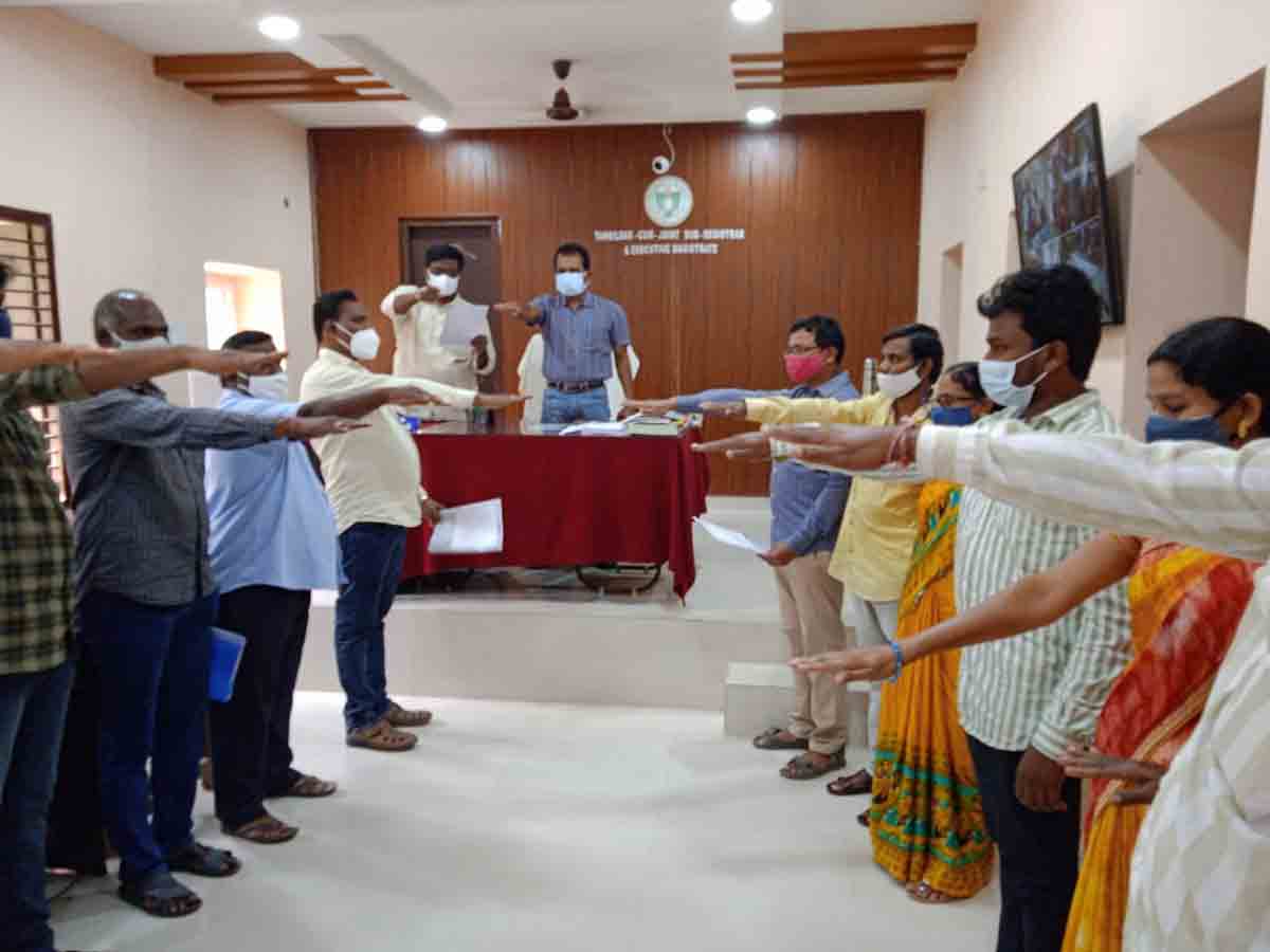 ఓటు హక్కు వజ్రాయుధం..