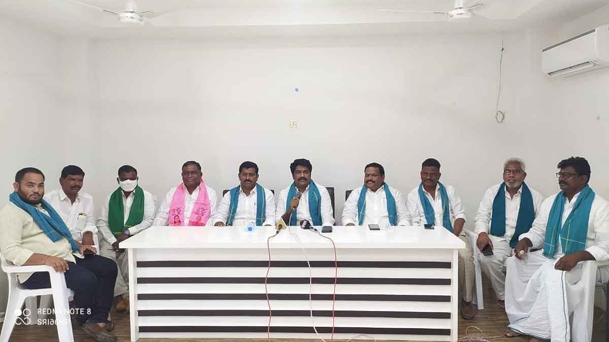 కేసీఆర్‌ను విమర్శించే అర్హత బీజేపీకి లేదు