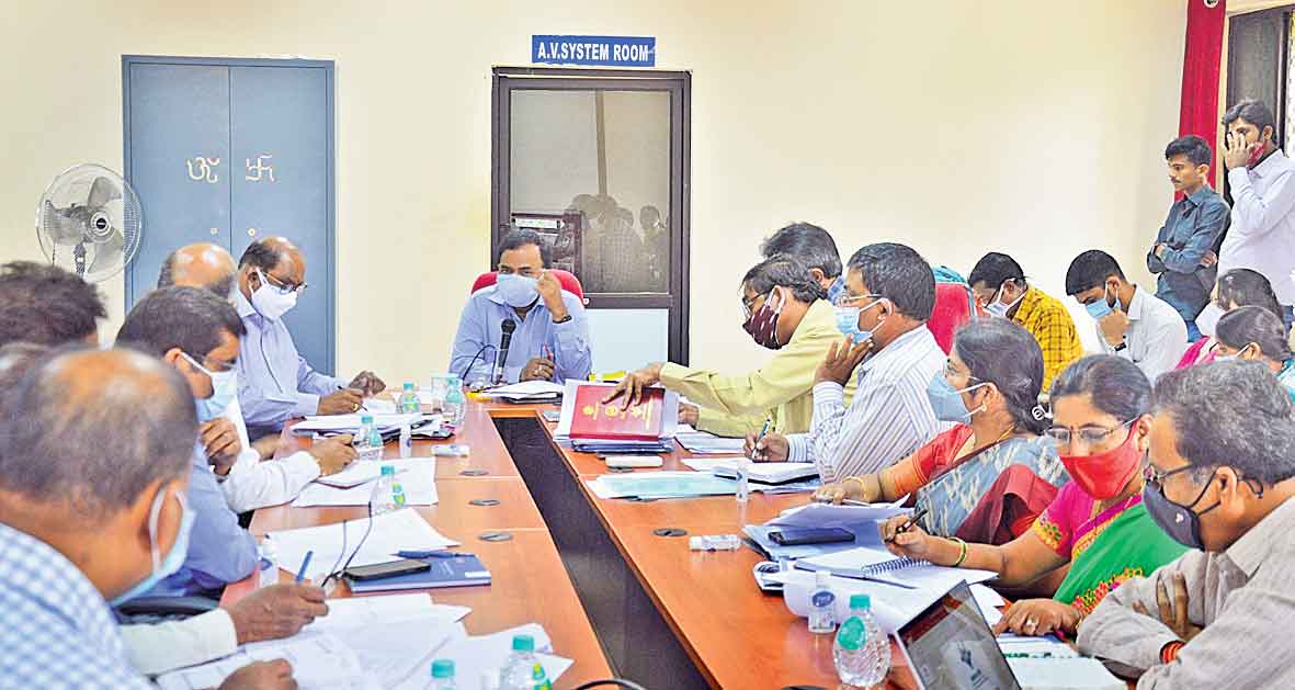 ఏప్రిల్‌ వరకు ఎస్టీపీ సివిల్‌ పనులు పూర్తవ్వాలి