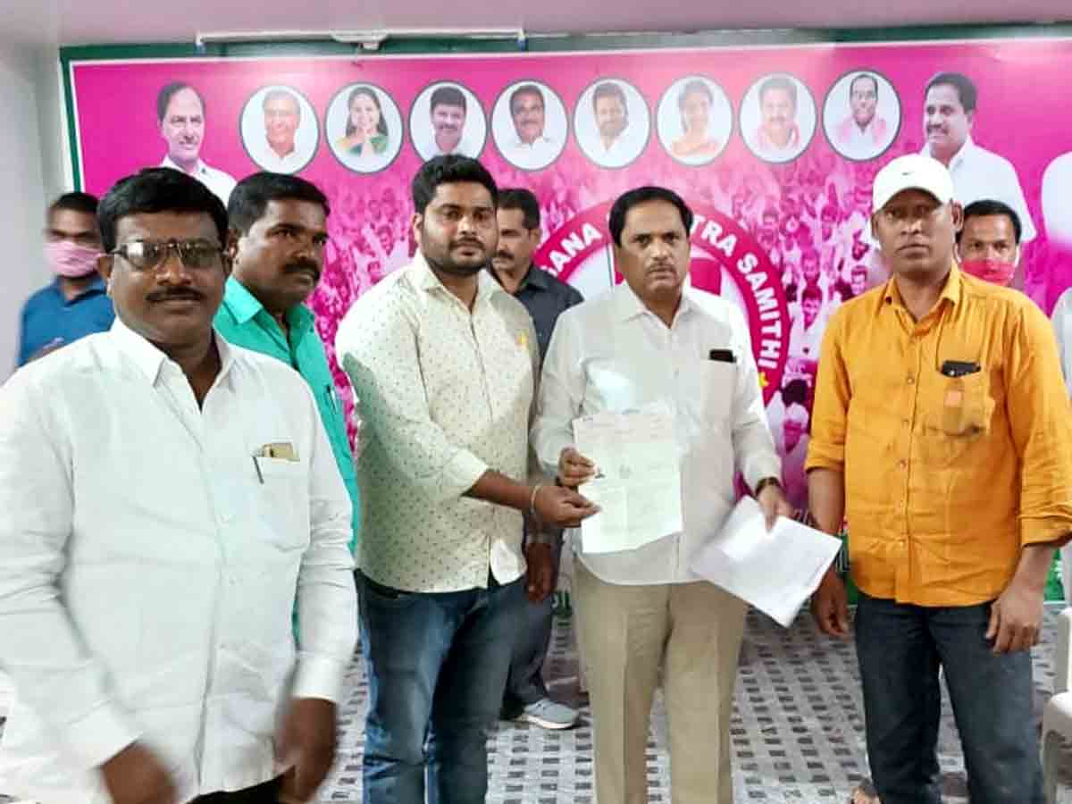 CMRF : పేదల సంక్షేమానికి ప్రభుత్వం ప్రాధాన్యం.. ఎమ్మెల్సీ కసిరెడ్డి నారాయణరెడ్డి