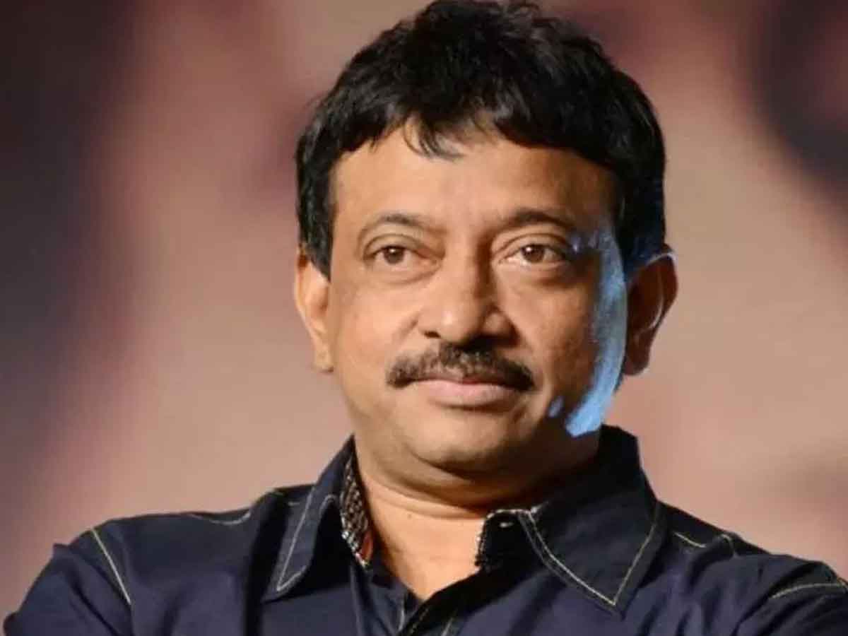 అక్క‌డ ఆర్ఆర్ఆర్ టికెట్ రూ.2200.. ఏపీలో రూ. 200కు అమ్మ‌నివ్వ‌రా : ఆర్జీవీ