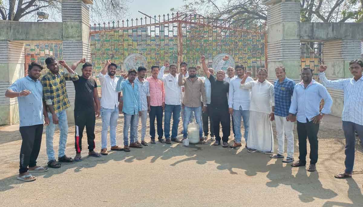 అబద్దాల అర్వింద్‌కు గుణపాఠం చెప్పడం ఖాయం