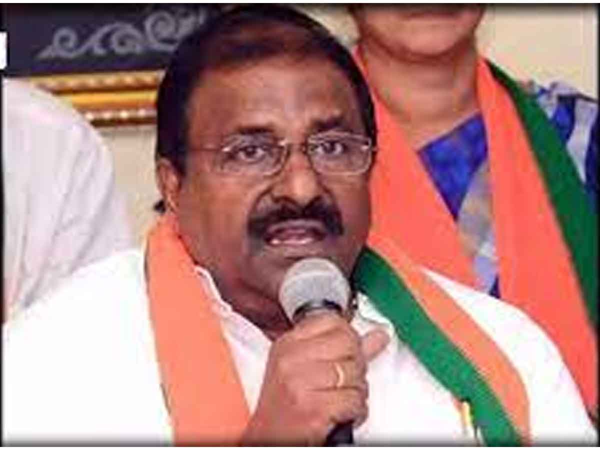 అధికారమిచ్చింది.. అరాచక పాలన కొనసాగించడానికా : సోము వీర్రాజు