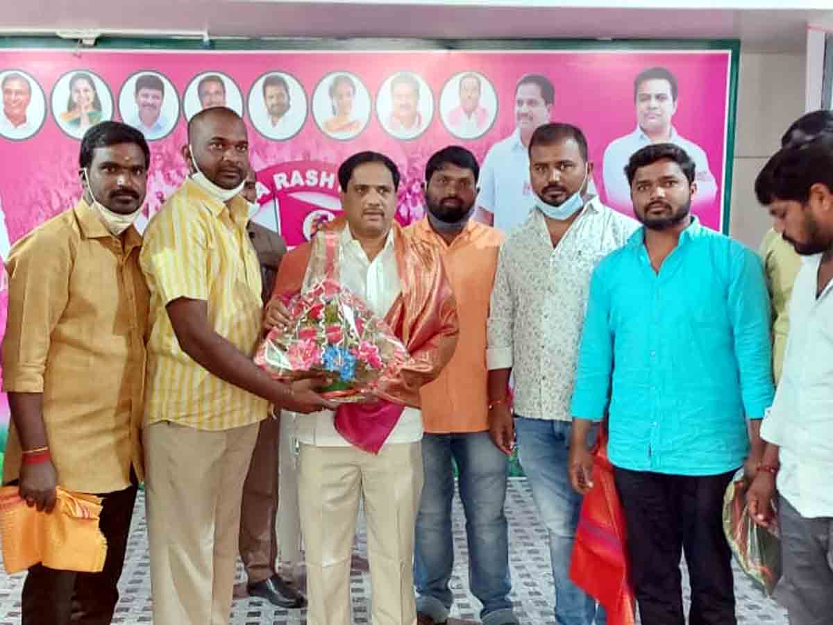 CMRF : పేదల ఆరోగ్యానికి ప్రభుత్వం భరోసా.. ఎమ్మెల్సీ కసిరెడ్డి నారాయణరెడ్డి