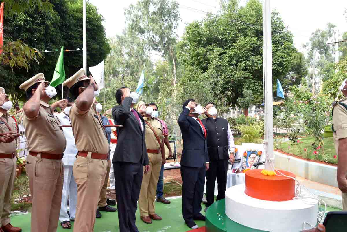 తిరంగా స్వరంగా