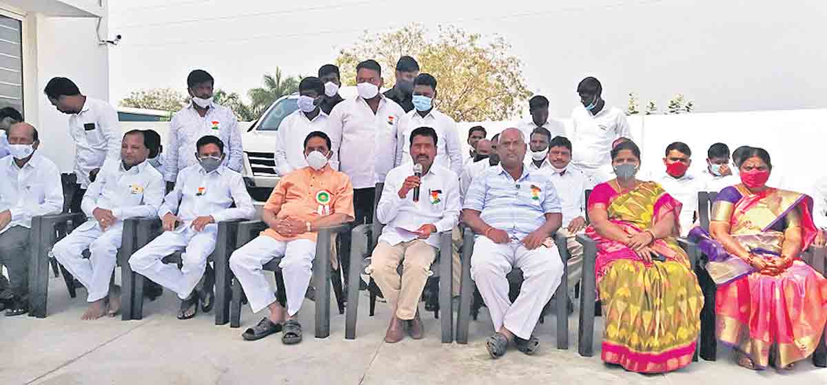 దమ్ముంటే చర్చకు రా..