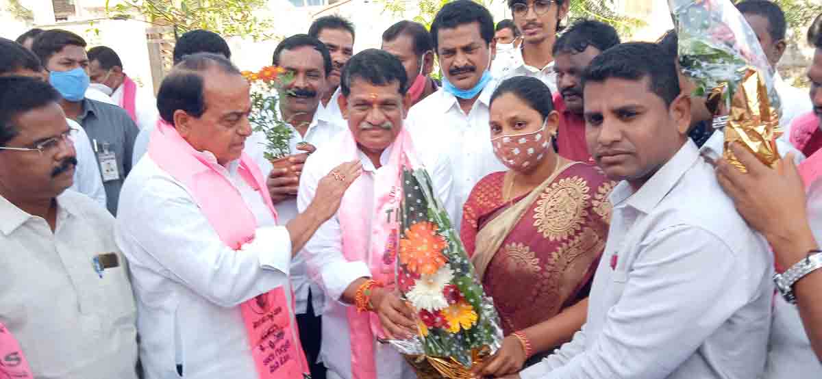 చౌకబారు ఆరోపణలు మానుకోవాలి