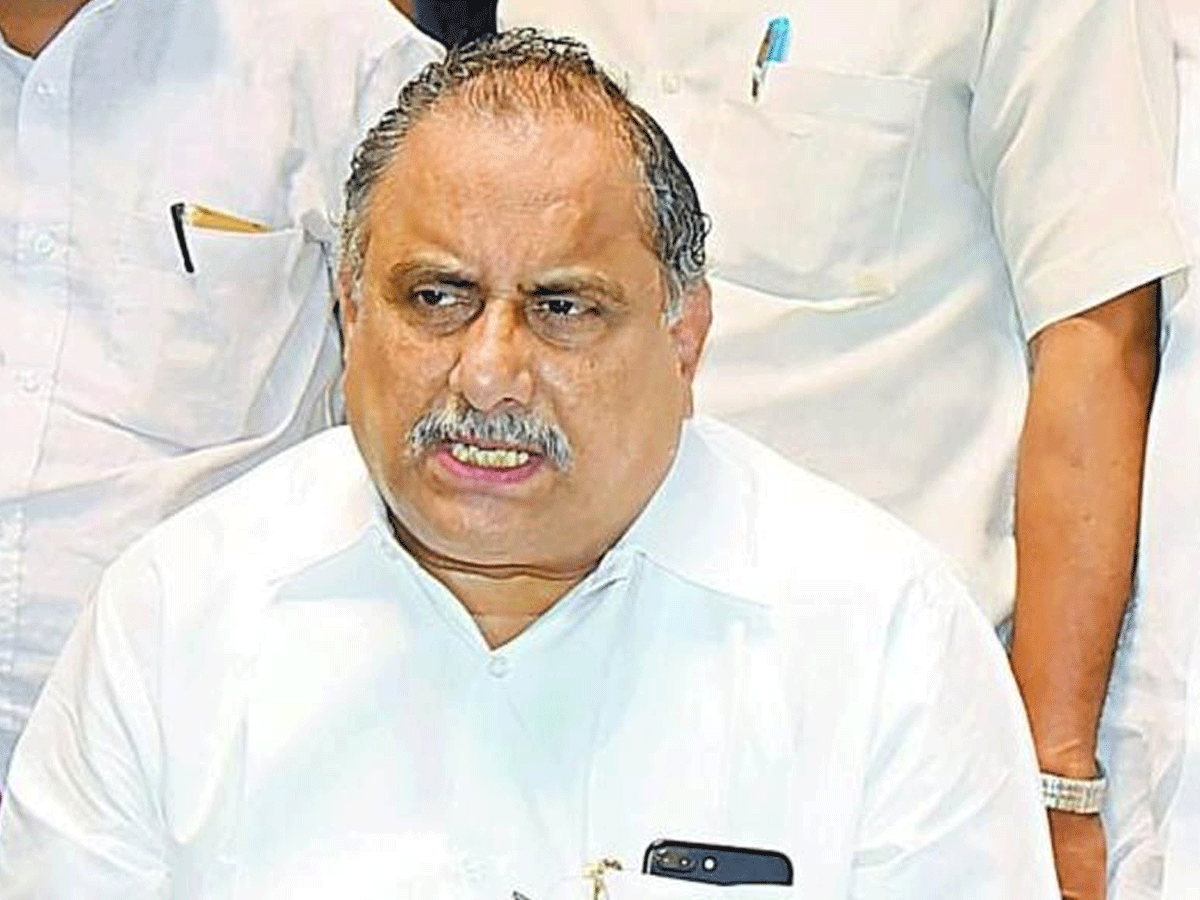 కొత్త జిల్లాలకు ప్రముఖుల పేర్లు పెట్టాలి : ముద్రగడ