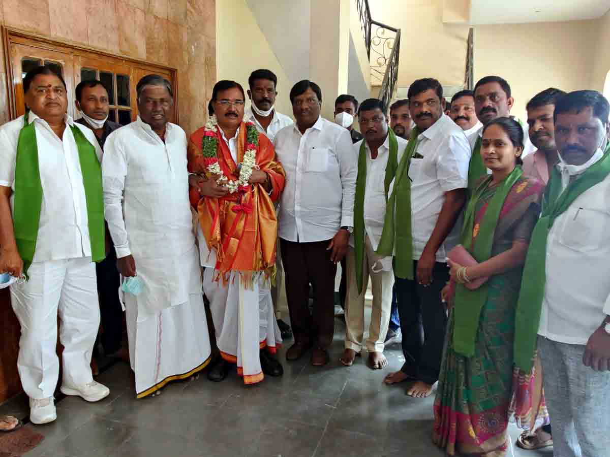 Parigi : మంత్రి నిరంజన్‌రెడ్డికి సన్మానం..