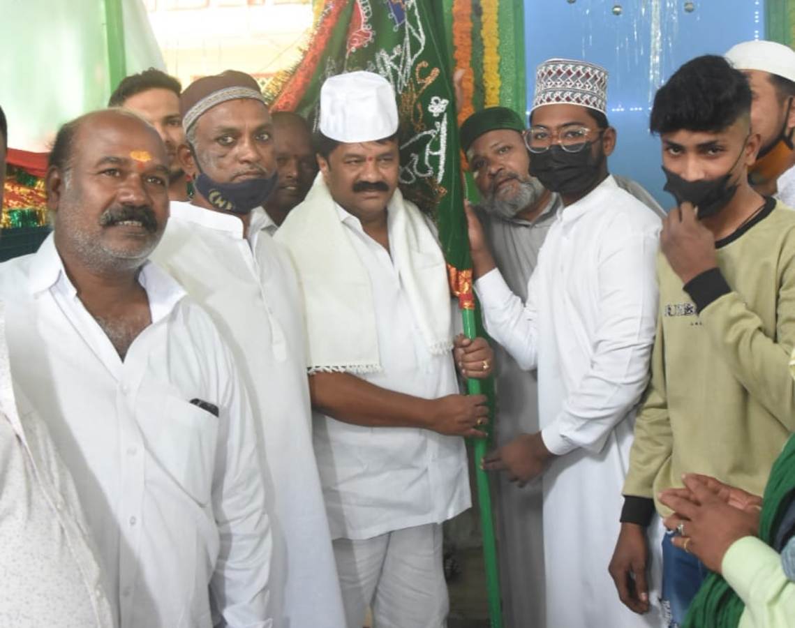 Cm kcr : ముఖ్యమంత్రి కేసీఆర్‌ పేదల పక్షపాతి : మంత్రి తలసాని శ్రీనివాస్ యాద‌వ్‌