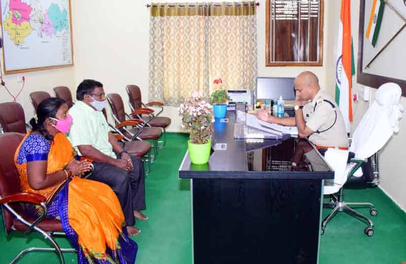 సమస్యల పరిష్కారంలో జాప్యం వద్దు