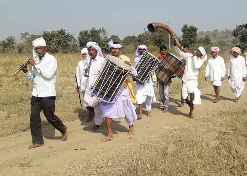 కెస్లాపూర్‌కు తొడసం వంశీయులు