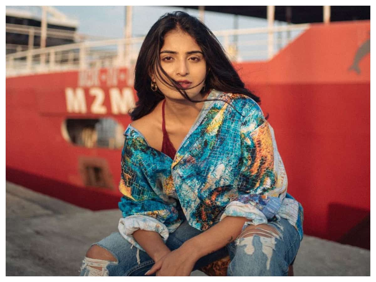 Ananya Nagalla | గ్లామ‌ర‌స్ లుక్‌లో అనన్య నాగళ్ల..