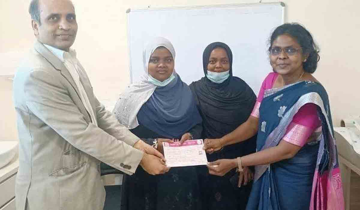 ఎంబీబీఎస్‌లో సీటు పొందిన దివ్యాంగురాలు