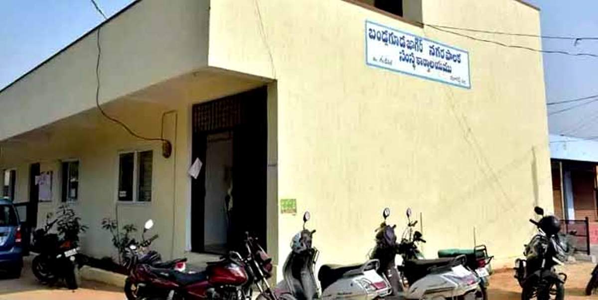 Bandlaguda jagir | బండ్లగూడలో 9 మంది పారిశుద్ధ్య‌ కార్మికులకు కరోనా