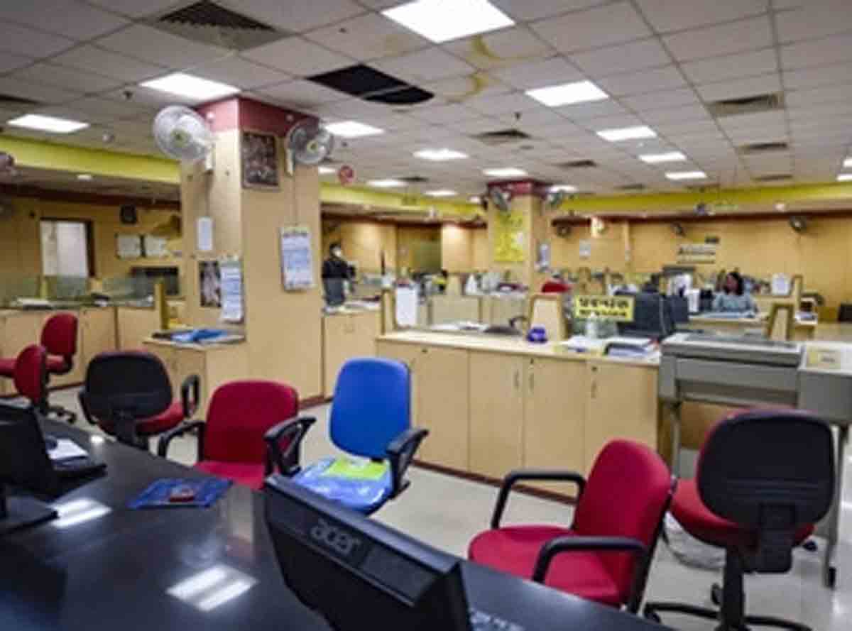 ‘మాకు బూస్టర్‌ డోస్‌ ఇవ్వండి’